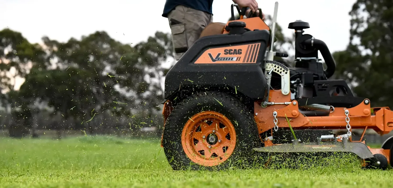 Professional lawn mowing Willunga